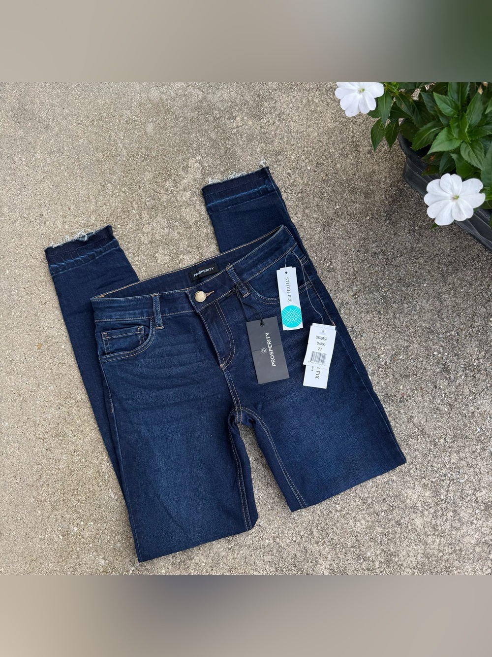 NWT Prosperity Super Skinny Jeans Size 27